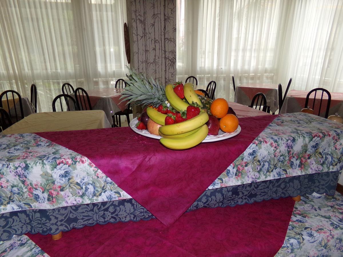 Hotel Manu Римини Экстерьер фото