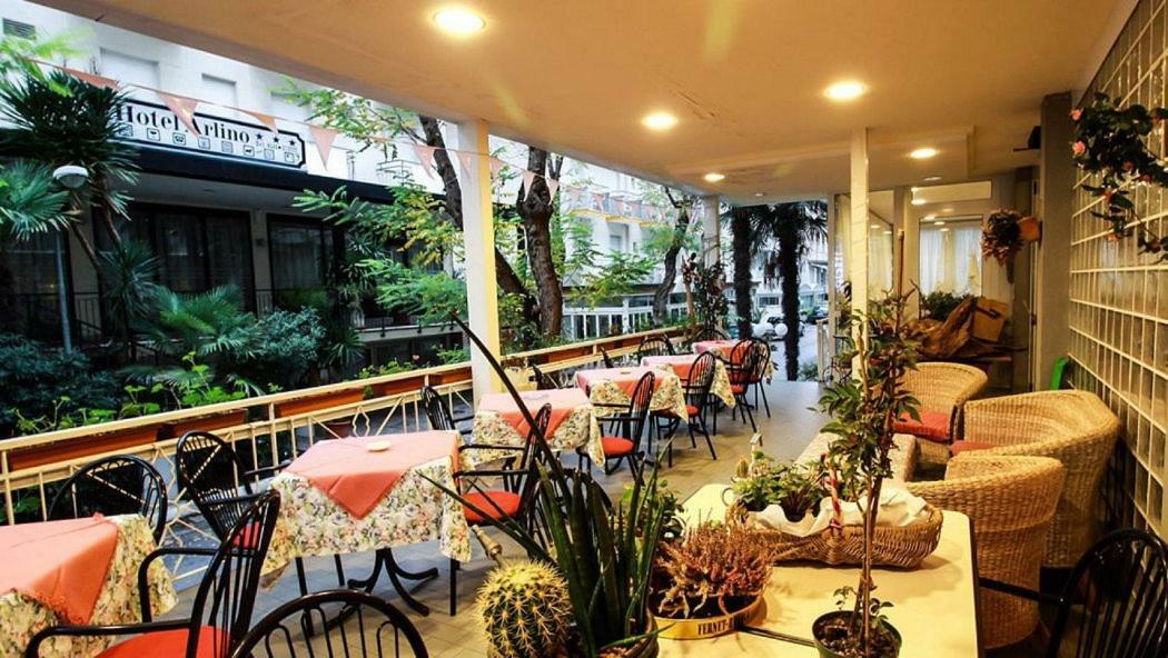Hotel Manu Римини Экстерьер фото